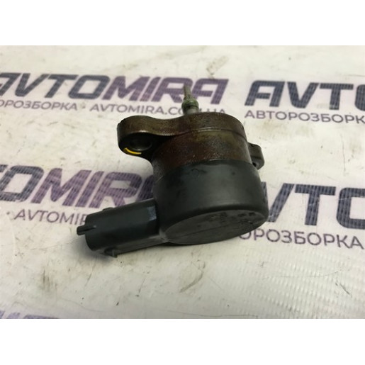 Редукционный клапан топливной рейки Fiat Doblo 1.3 MJTD 2000-2010 0281002584